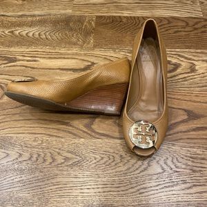 Tory Burch tan wedges- Size 10